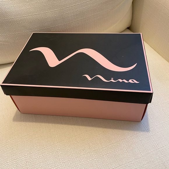 N By Nina Solita Sandal (Women Size 7) - Picture 5 of 7